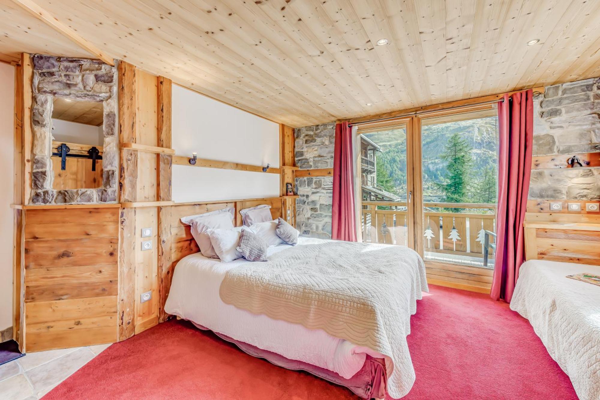 Chambre Lit Queen-Size avec Balcon